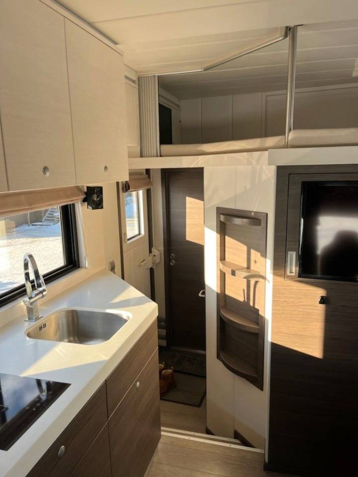 Camion per Cavalli Altra marca VOLVO 0 Occasione