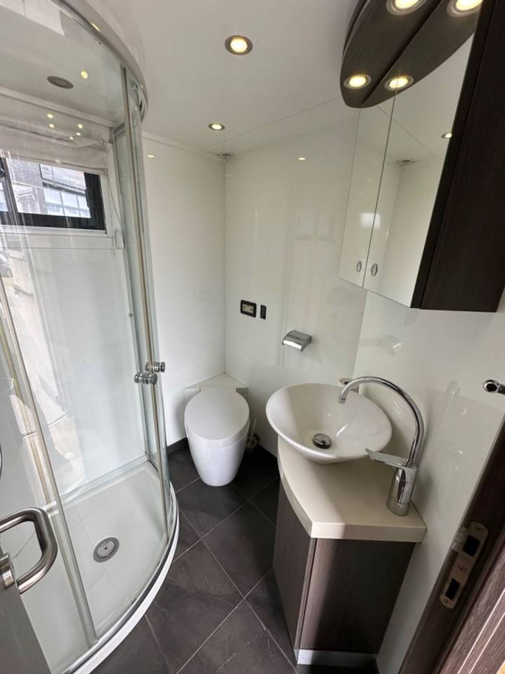 Camion per Cavalli Altra marca VOLVO 0 Occasione