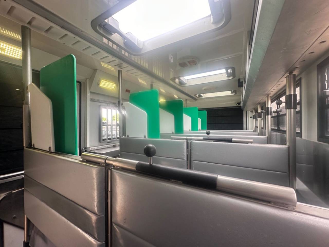 Camion per Cavalli Altra marca VOLVO 0 Occasione