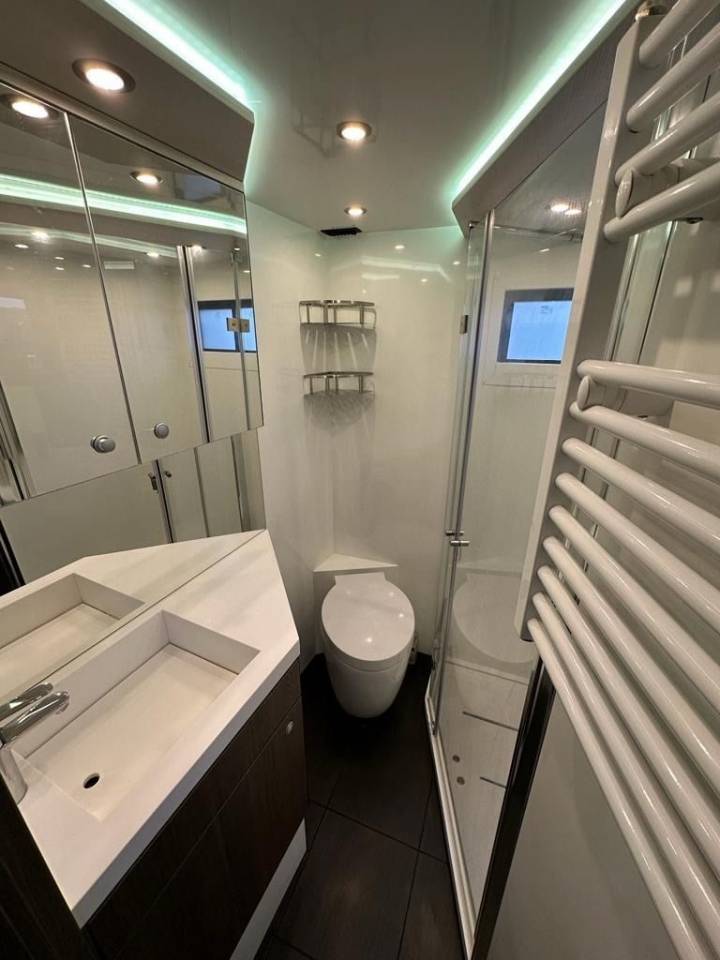 Camion per Cavalli Altra marca VOLVO 0 Occasione