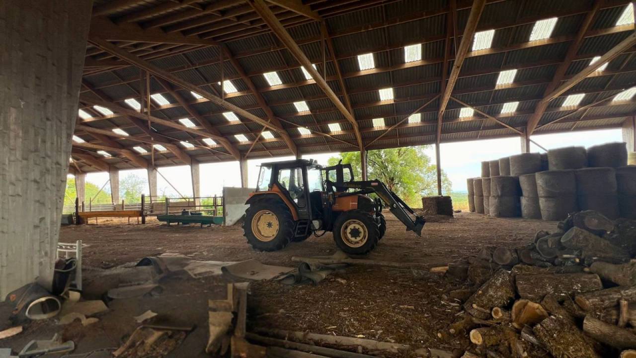 Propriet&agrave; equestre In vendita Lot