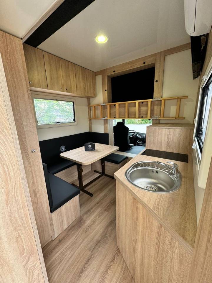 Camion per Cavalli Renault Conceptpgo 7  2017 Occasione