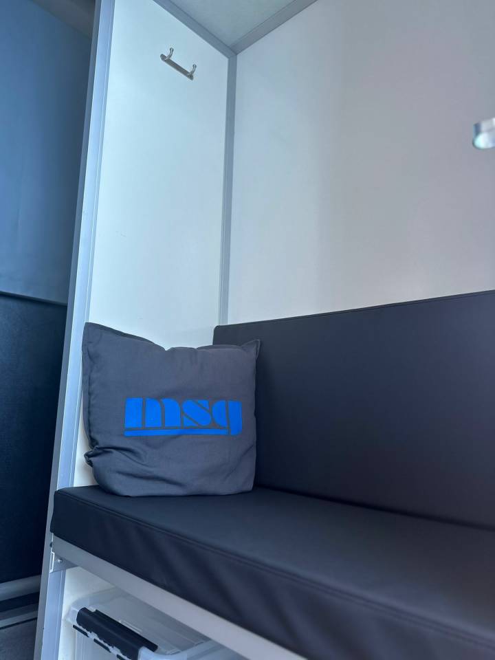 Camion per Cavalli Iveco IVECO 0 Nuovo