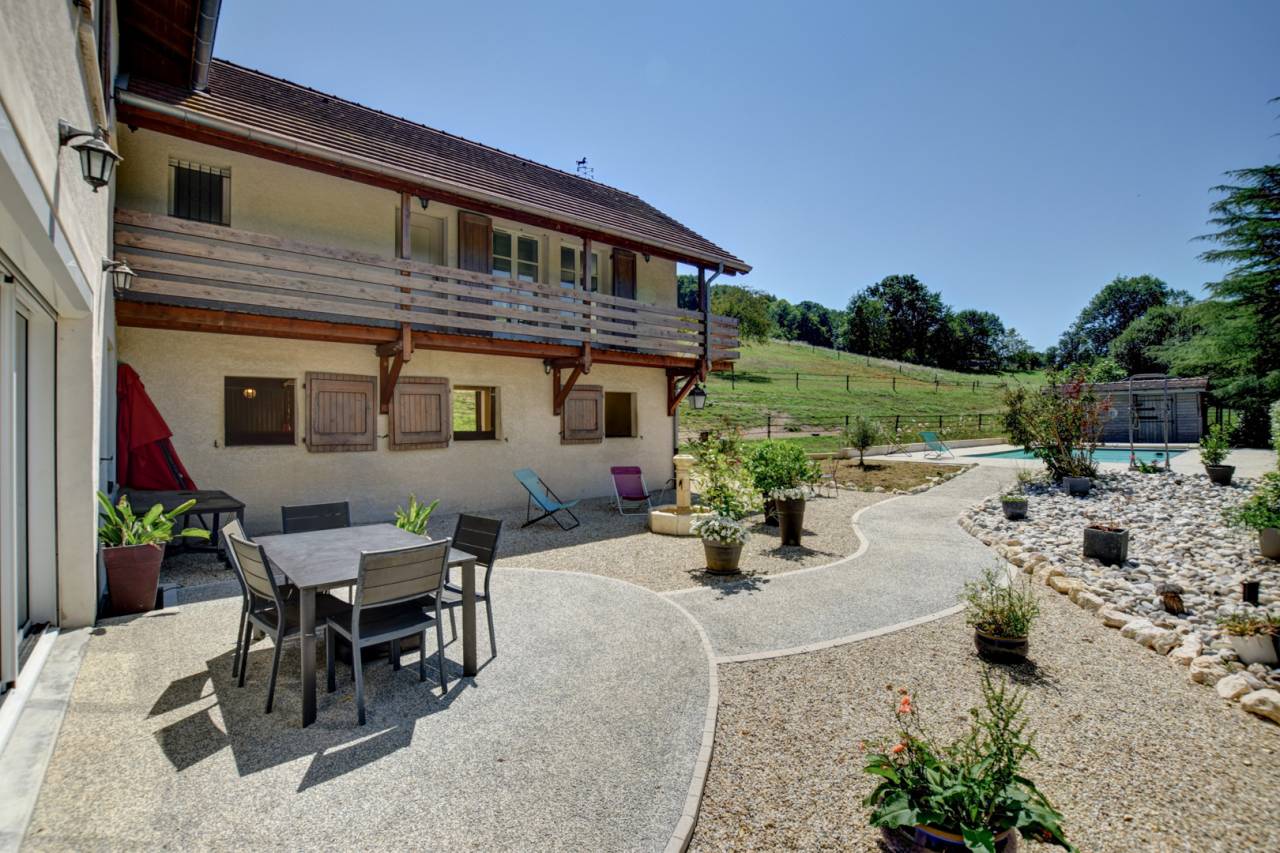 Proprietà equestre In vendita Isère