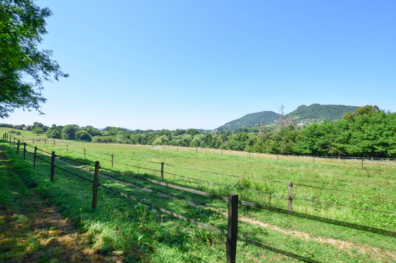 Proprietà equestre In vendita Isère