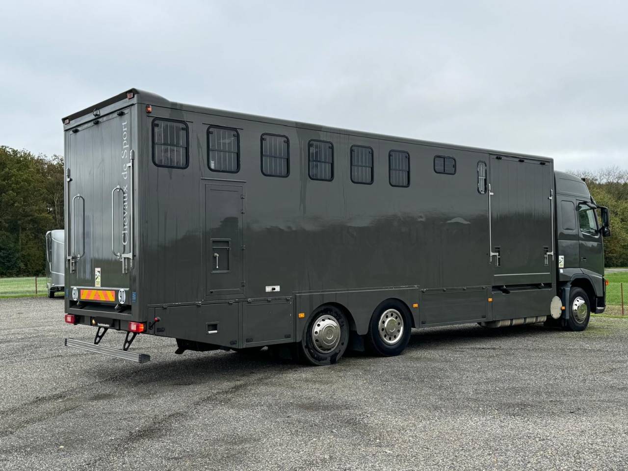 Camion per Cavalli MTM VOLVO 2006 Occasione