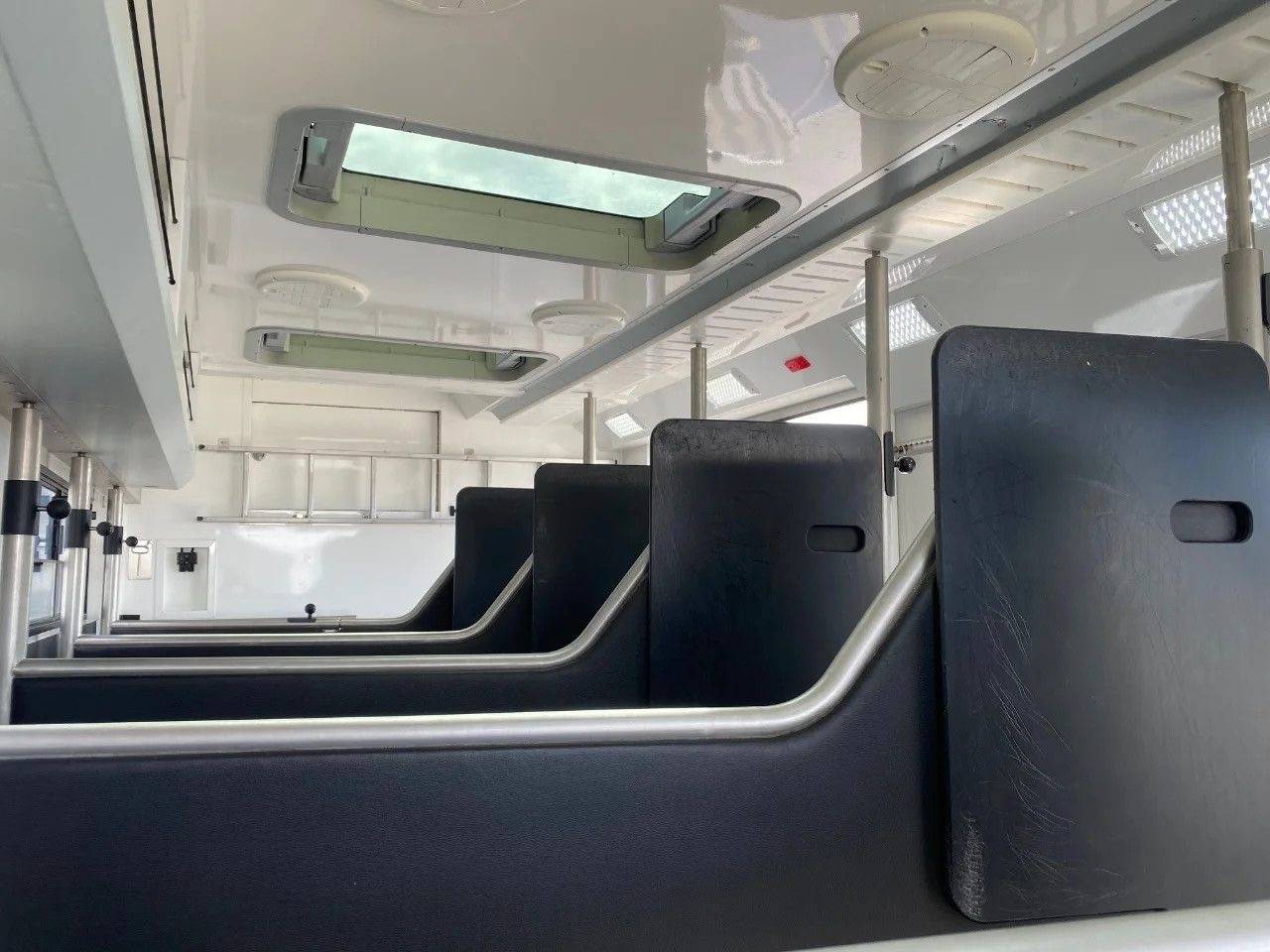 Camion per Cavalli Mercedes MERCEDES-BENZ 0 Occasione