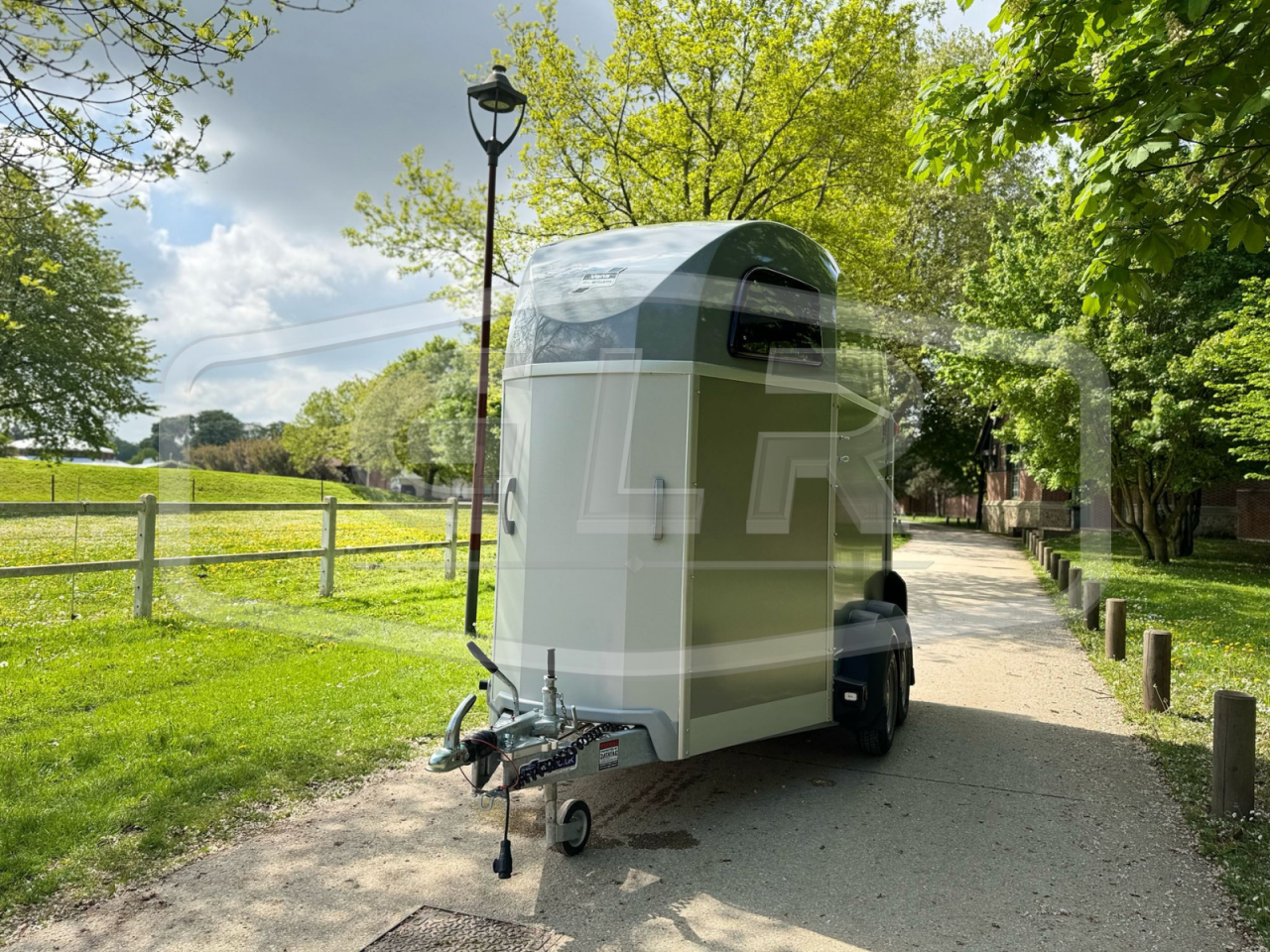 Trailer Ifor Williams HBEECO 2 Cavalli 2025 Nuovo