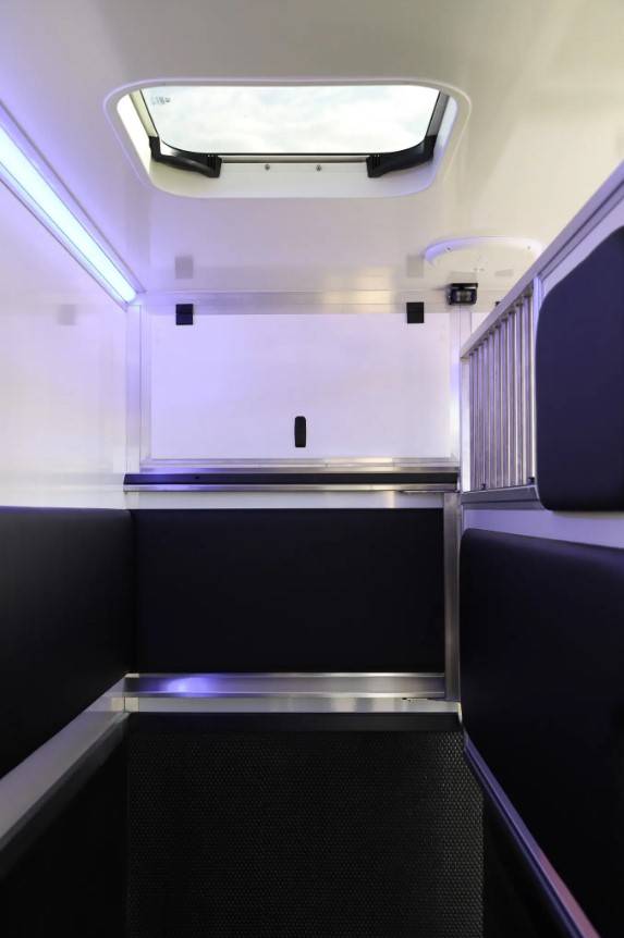 Van per Cavalli Krismar  2025 Nuovo