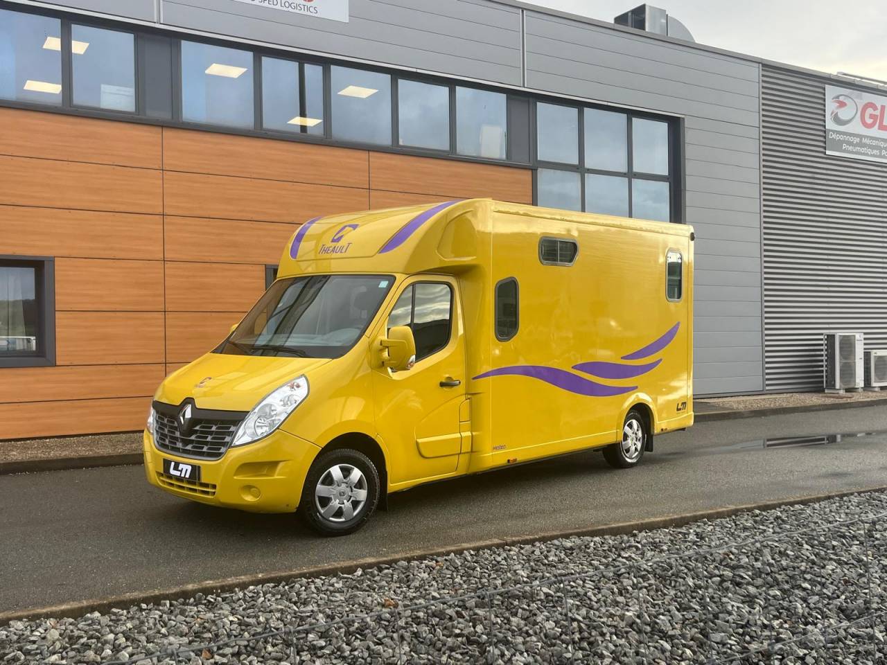 Van per Cavalli Theault PROTEO STALLE 5 PLACES 2017 Occasione