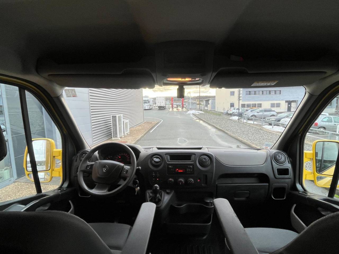 Van per Cavalli Theault PROTEO STALLE 5 PLACES 2017 Occasione