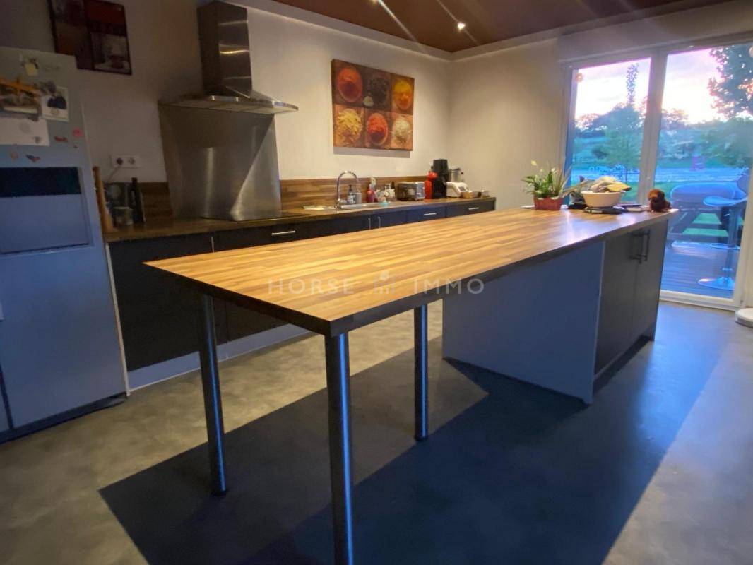 Centro di stagione cavallo In vendita Ile-et-Vilaine