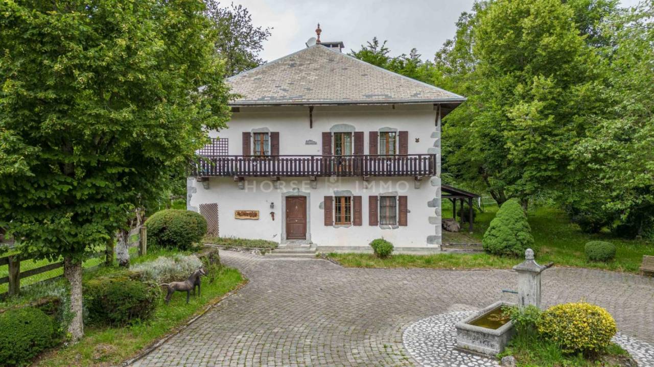 Centro di stagione cavallo In vendita Haute-Savoie