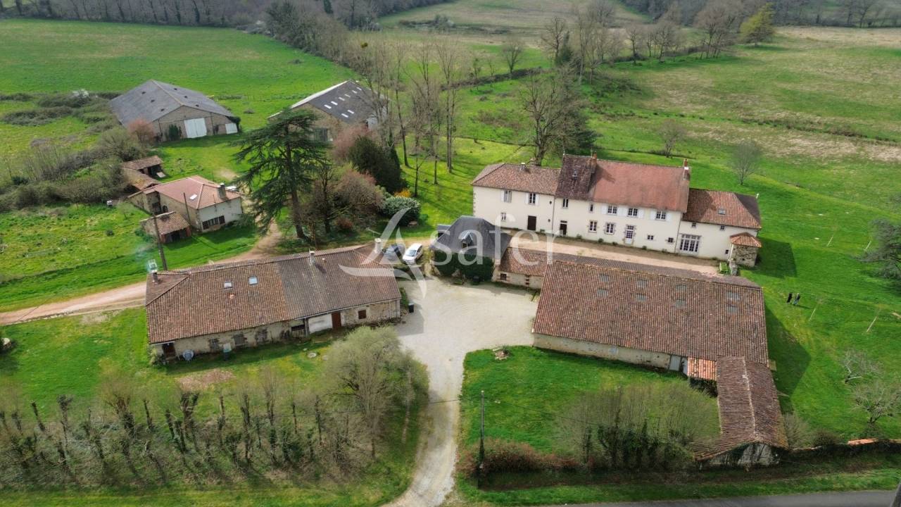 Azienda agricola In vendita Charente