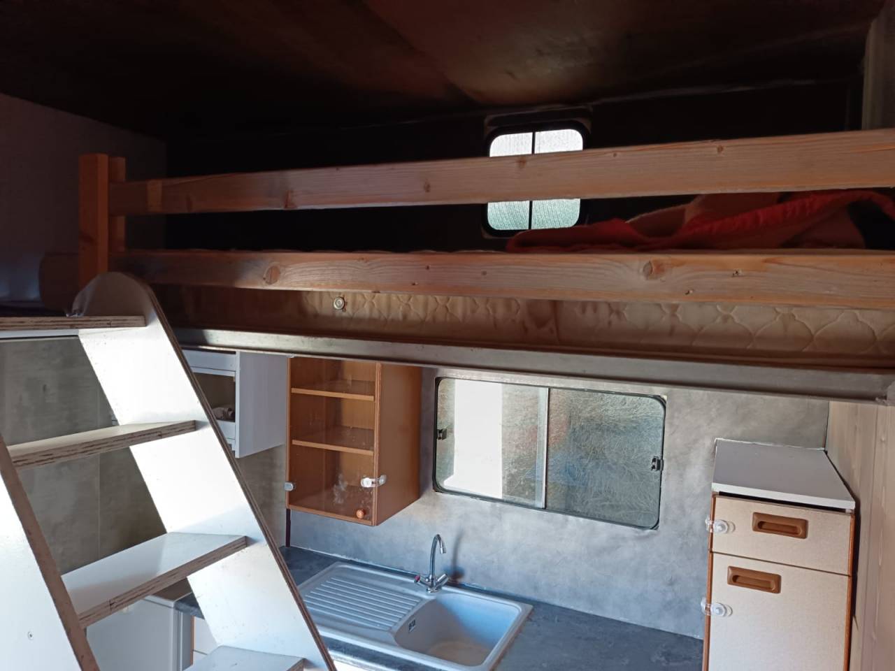 Camion per Cavalli Renault midlum 2004 Occasione