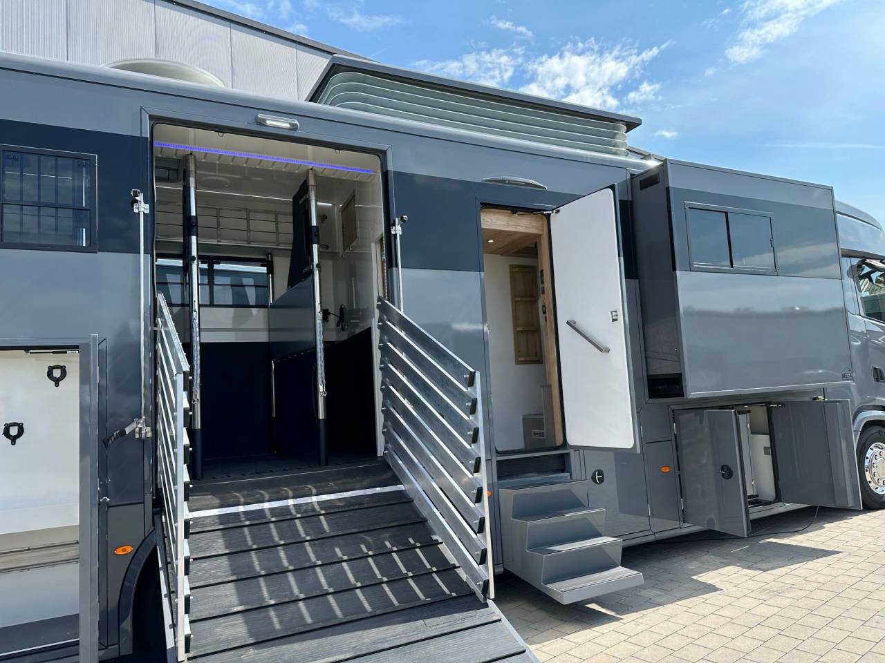 Camion per Cavalli Scania SCANIA 0 Nuovo