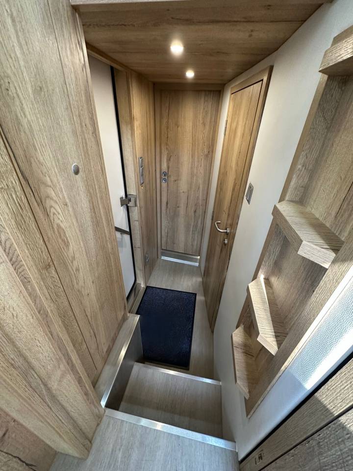 Camion per Cavalli Scania SCANIA 0 Nuovo