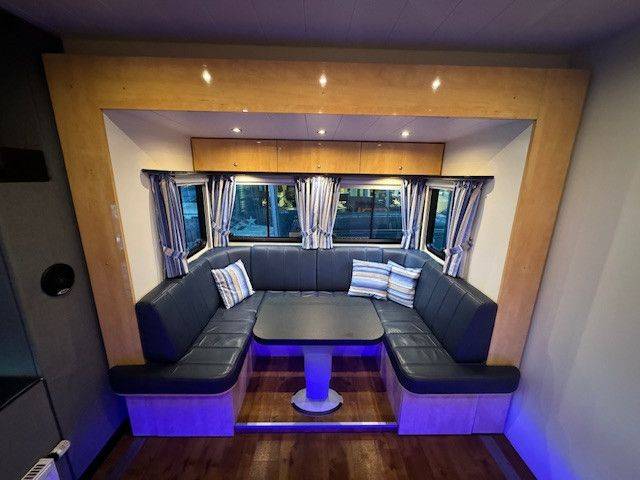 Camion per Cavalli Altra marca VOLVO 0 Occasione