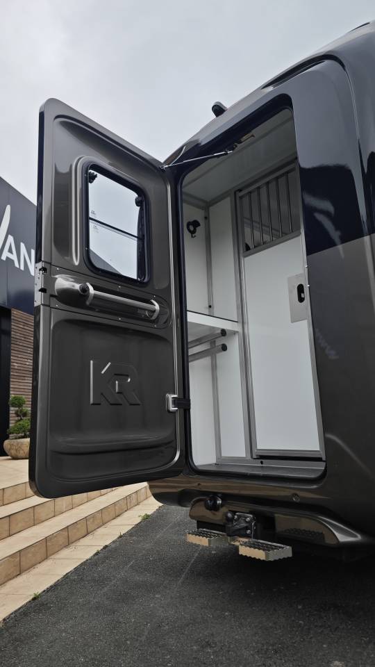 Van per Cavalli Krismar Man TGE Horsebox 5-2 2025 Nuovo