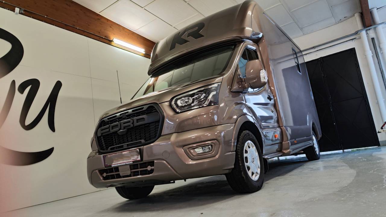 Van per Cavalli Krismar Transit Horsebox 2-3 2025 Nuovo