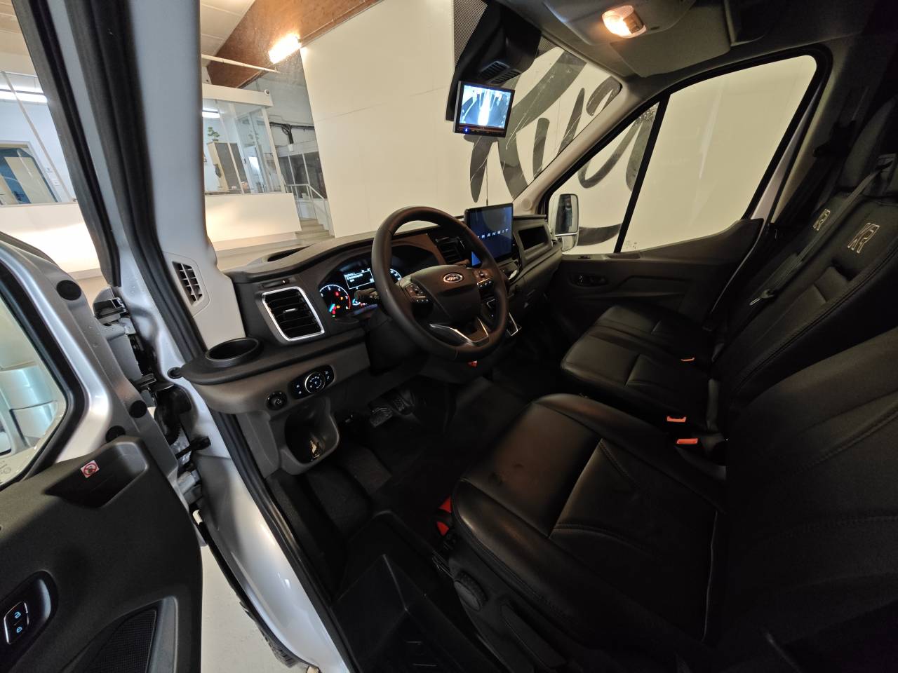 Van per Cavalli Krismar Transit Horsebox 2-3 2025 Nuovo