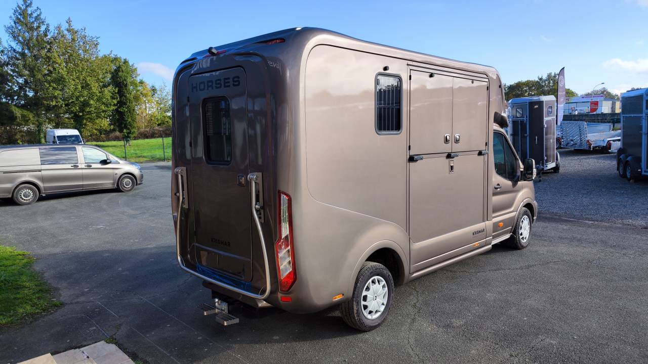 Van per Cavalli Krismar Transit Horsebox 2-3 2025 Nuovo