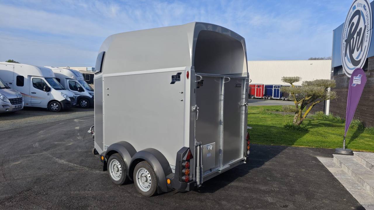 Trailer Ifor Williams HBEco 506 2 Cavalli 2026 Nuovo