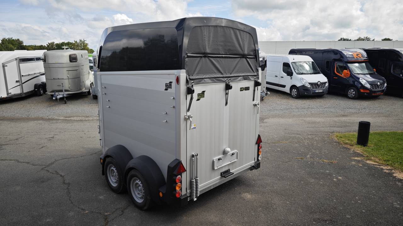 Trailer Ifor Williams Hbe 506 2 Cavalli 2025 Nuovo