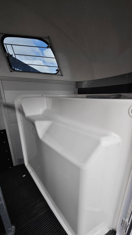 Trailer Ifor Williams Hbe 506 2 Cavalli 2025 Nuovo