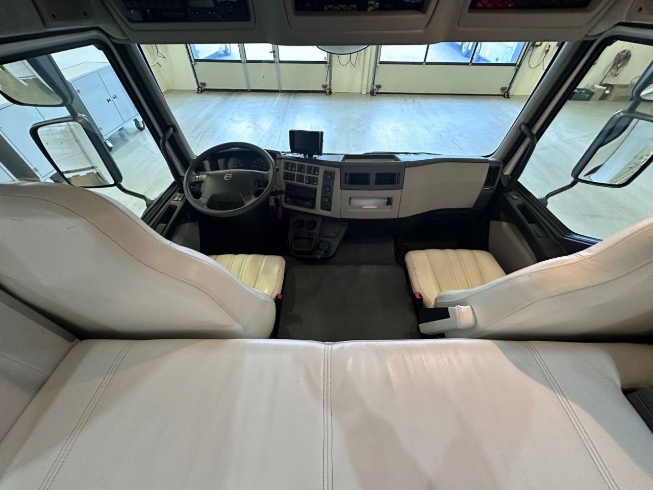 Camion per Cavalli Altra marca VOLVO 0 Occasione