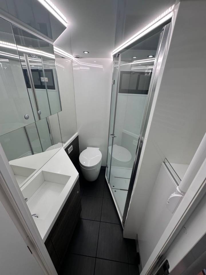 Camion per Cavalli Altra marca VOLVO 0 Occasione