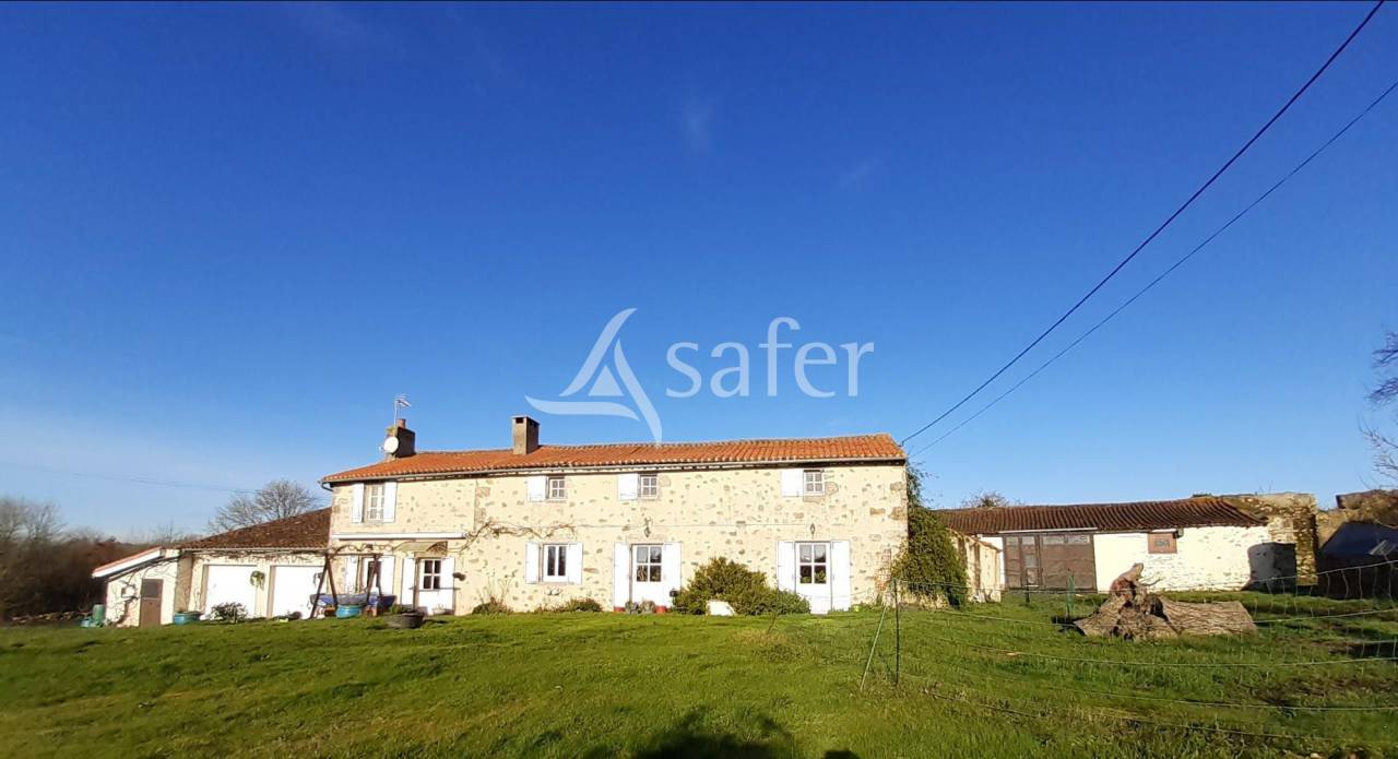 Azienda agricola In vendita Deux-Sèvres