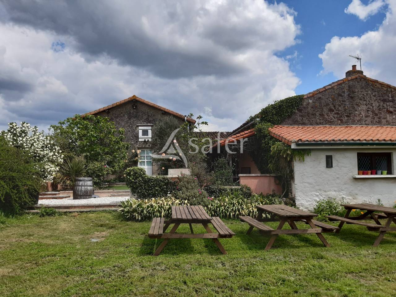 Azienda agricola In vendita Deux-Sèvres