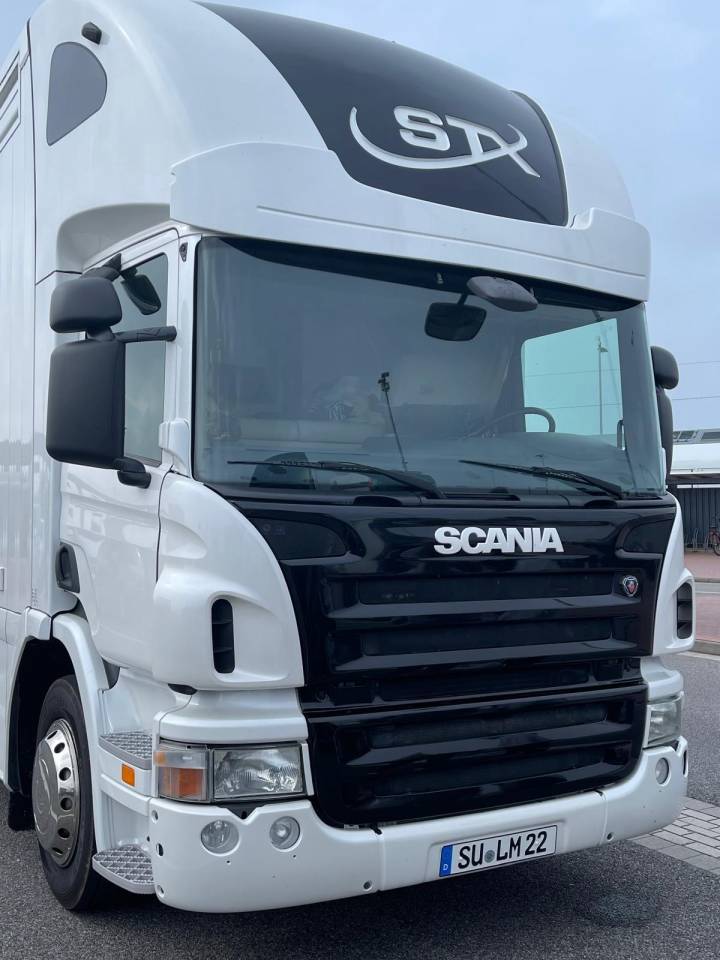 Camion per Cavalli Scania SCANIA 0 Occasione