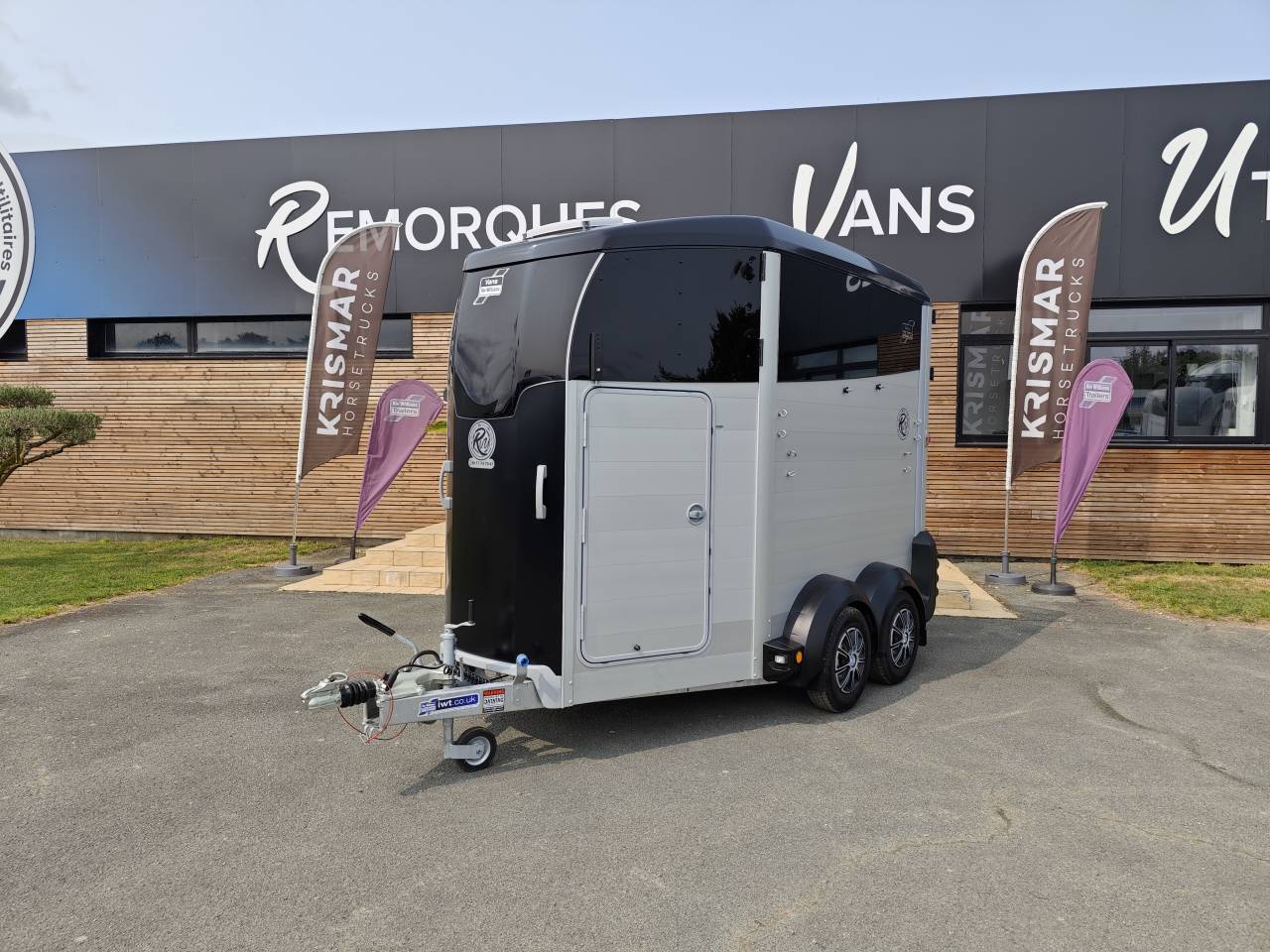Trailer Ifor Williams Hbx506 2 Cavalli 2025 Nuovo