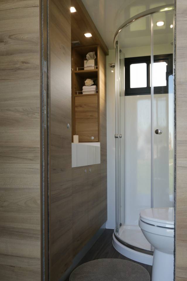 Camion per Cavalli Krismar Volvo 4 chevaux HC 2025 Nuovo