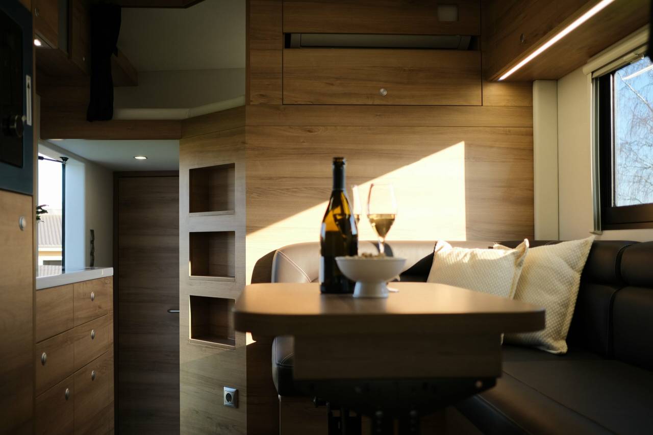 Camion per Cavalli Krismar Volvo 4 chevaux HC 2025 Nuovo