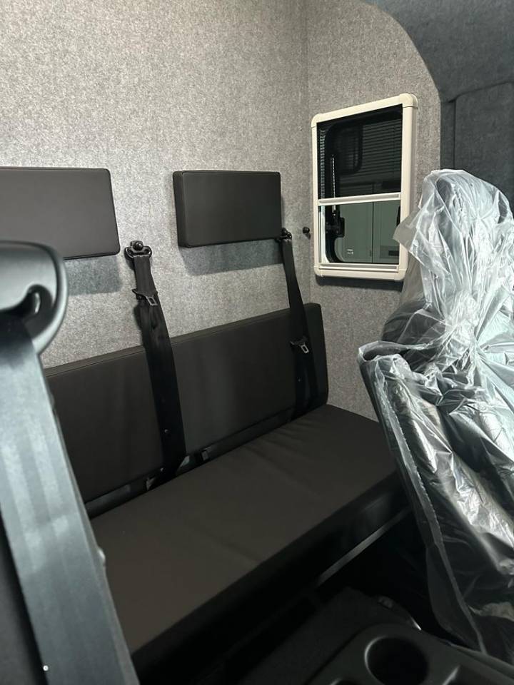 Van per Cavalli Altra marca NISSAN 0 Nuovo