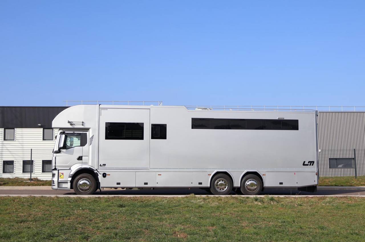 Camion per Cavalli - Altra marca - MAN TGS 26.430 PAILLARD 8 CHEVAUX POP OUT 2025 Nuovo