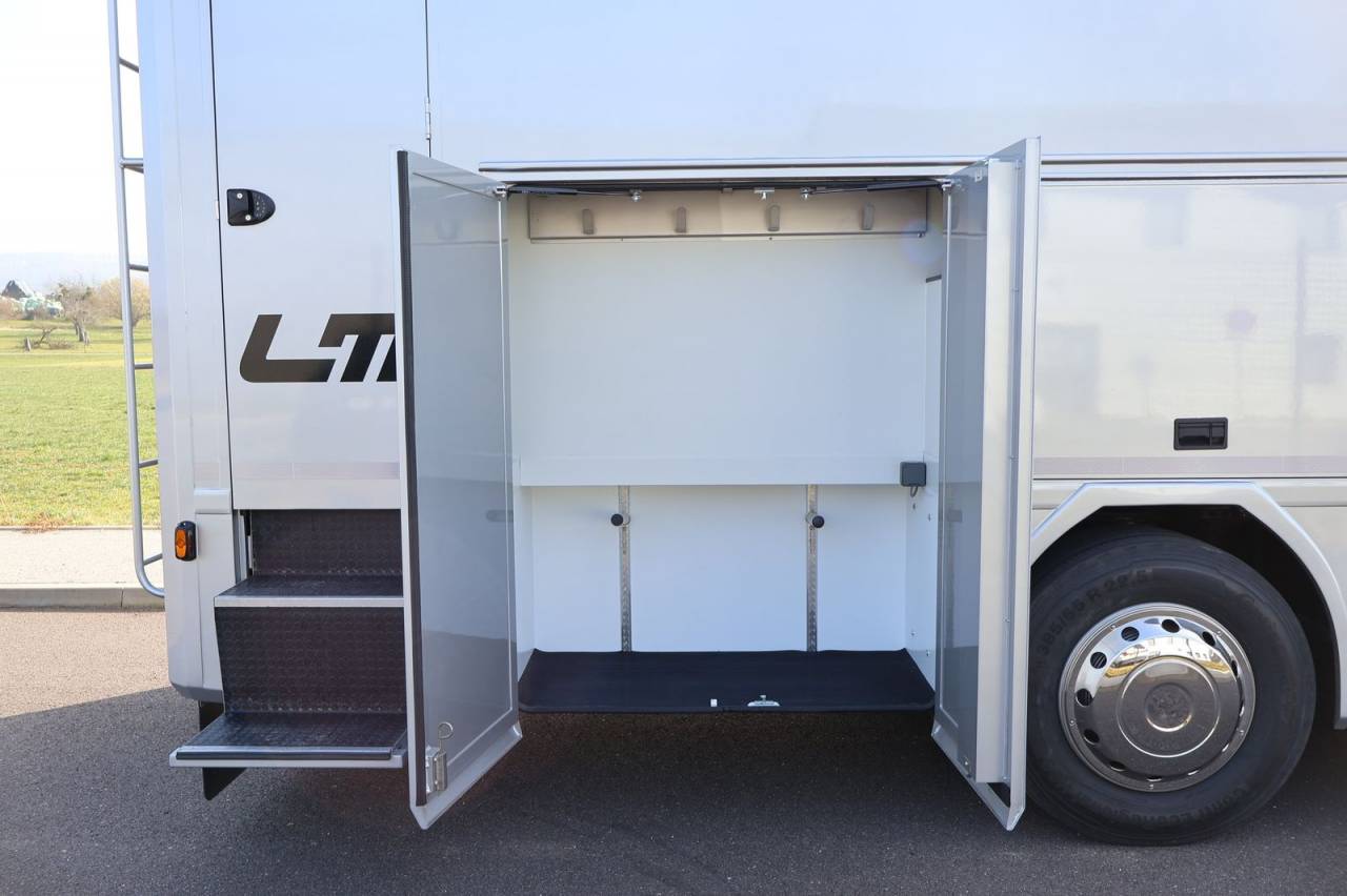 Camion per Cavalli - Altra marca - MAN TGS 26.430 PAILLARD 8 CHEVAUX POP OUT 2025 Nuovo