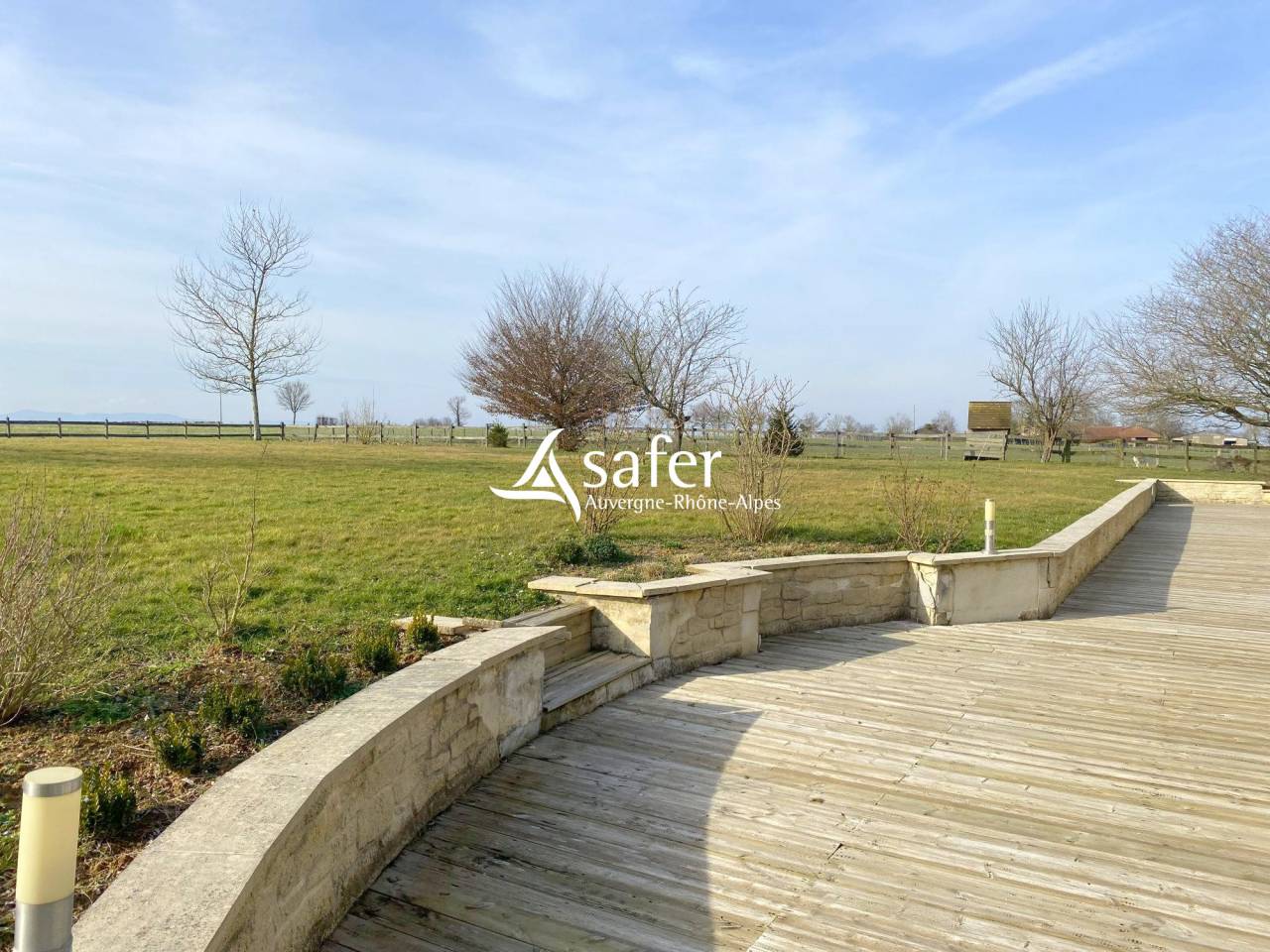 Propriet&agrave; equestre In vendita Ain