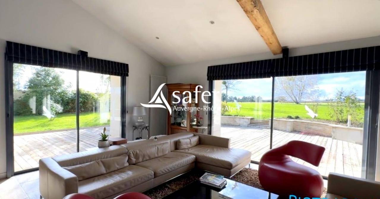 Propriet&agrave; equestre In vendita Ain