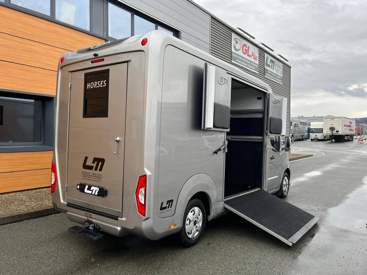 Van per Cavalli STX STX 2021 Occasione