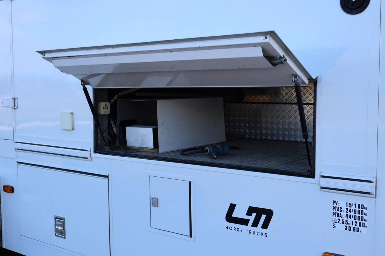 Camion per Cavalli - Altra marca - MAN TGA 26.430 JL POP OUT 2007 Occasione