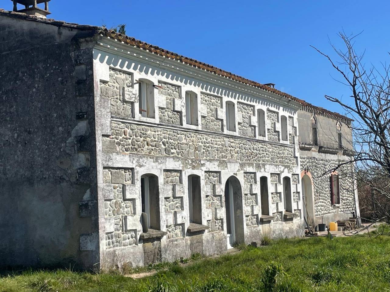 Propriet&agrave; equestre In vendita Charente-Maritime