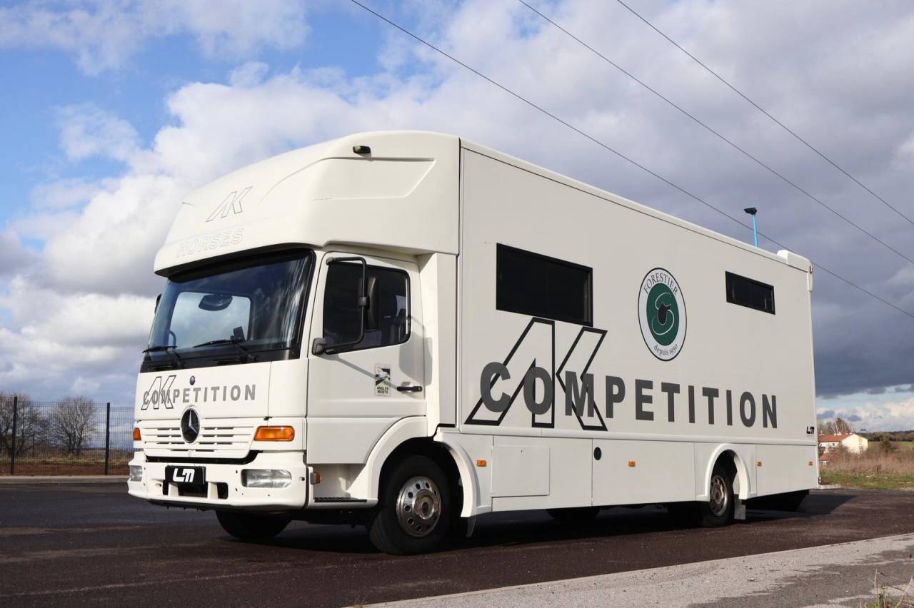 Camion per Cavalli - Altra marca - AK ATEGO 4 CHEVAUX 8.180 2014 Occasione