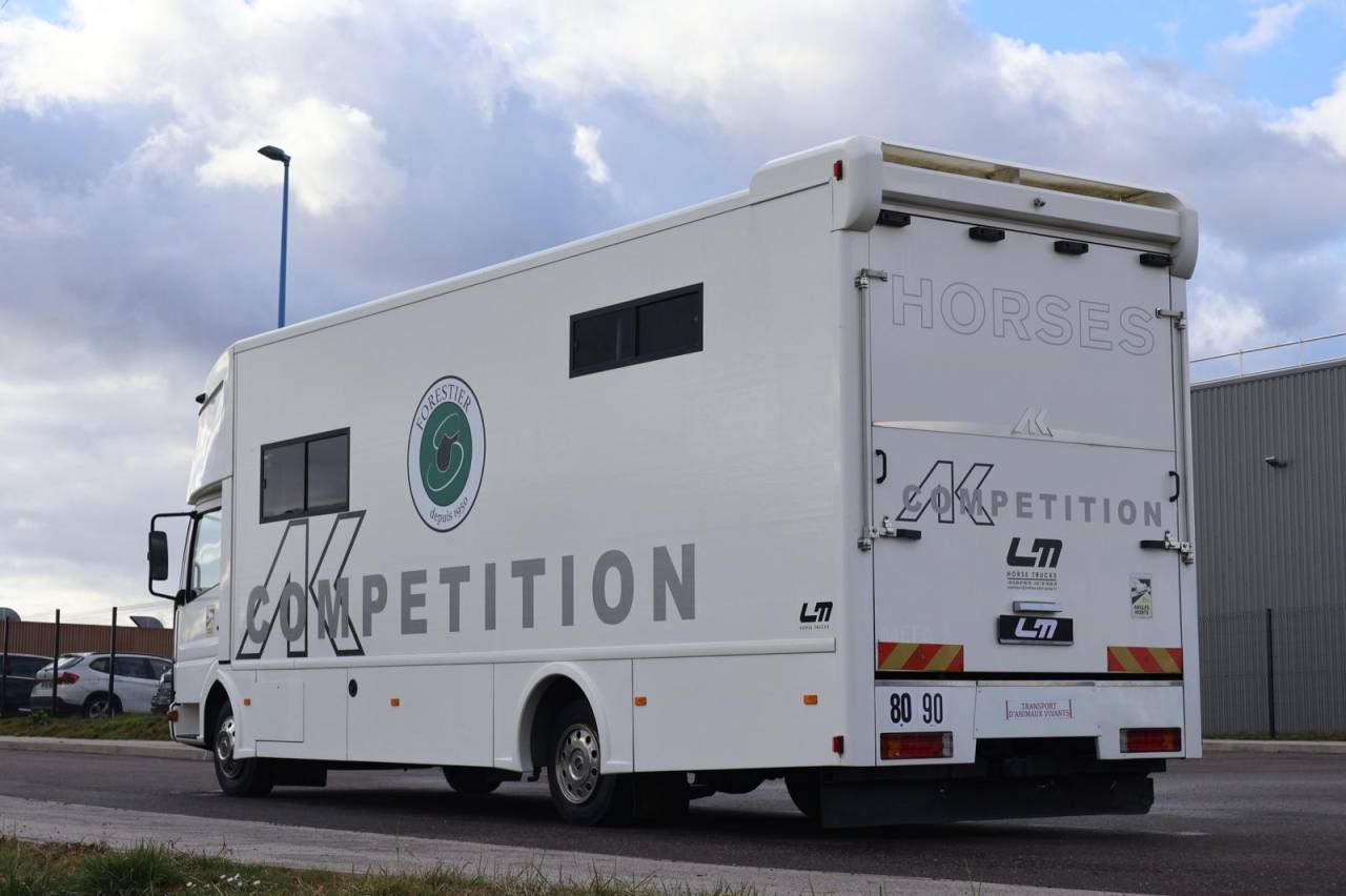 Camion per Cavalli - Altra marca - AK ATEGO 4 CHEVAUX 8.180 2014 Occasione