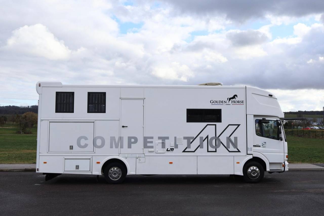 Camion per Cavalli - Altra marca - AK ATEGO 4 CHEVAUX 8.180 2014 Occasione