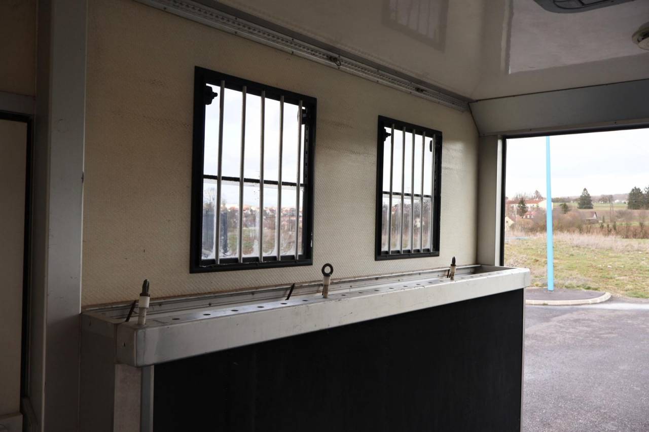 Camion per Cavalli - Altra marca - AK ATEGO 4 CHEVAUX 8.180 2014 Occasione