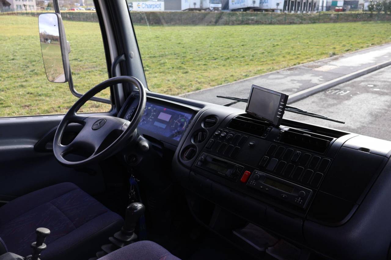 Camion per Cavalli - Altra marca - AK ATEGO 4 CHEVAUX 8.180 2014 Occasione